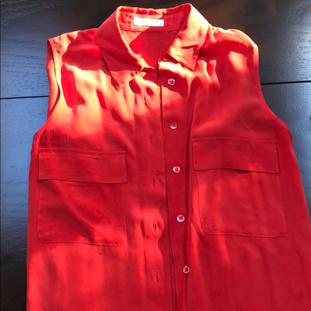 Equipment Long sleeveless shirt